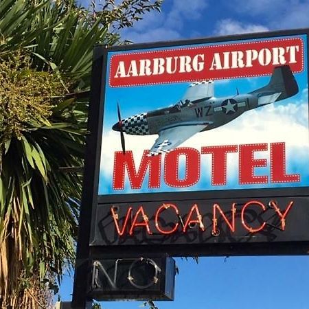 Aarburg Airport Motel Крайстчърч Екстериор снимка