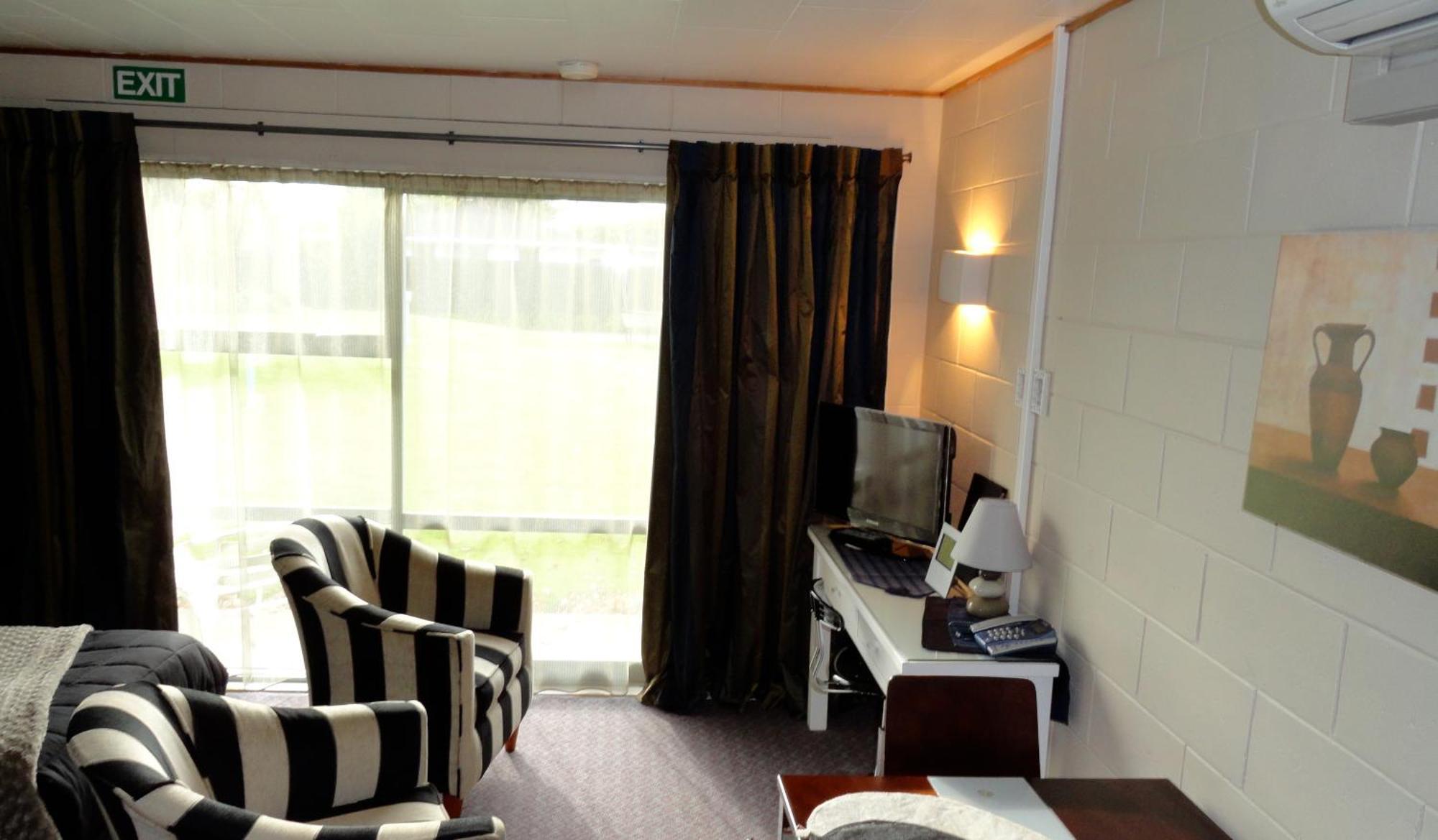Aarburg Airport Motel Крайстчърч Стая снимка